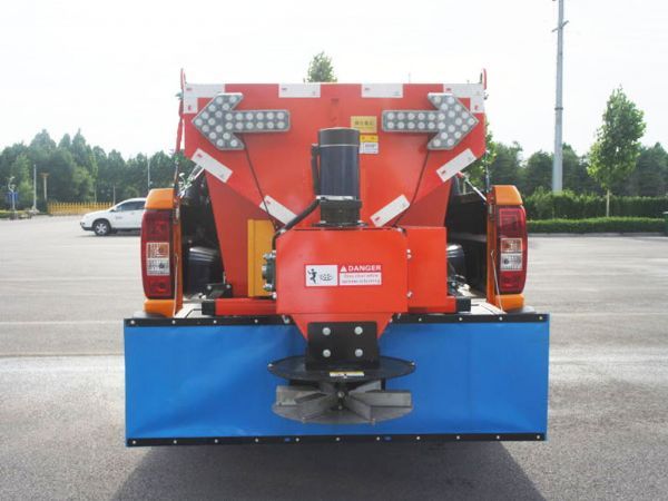 融雪劑撒布機效果的影響因素